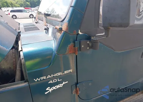 1997 Jeep Wrangler Sport z USA, uszkodzony, nr VIN 1J4FY19S3VP549939